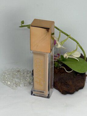 Urban Decay Stay Naked Weightless Liquid Foundation - 20NN - 1 fl oz - New